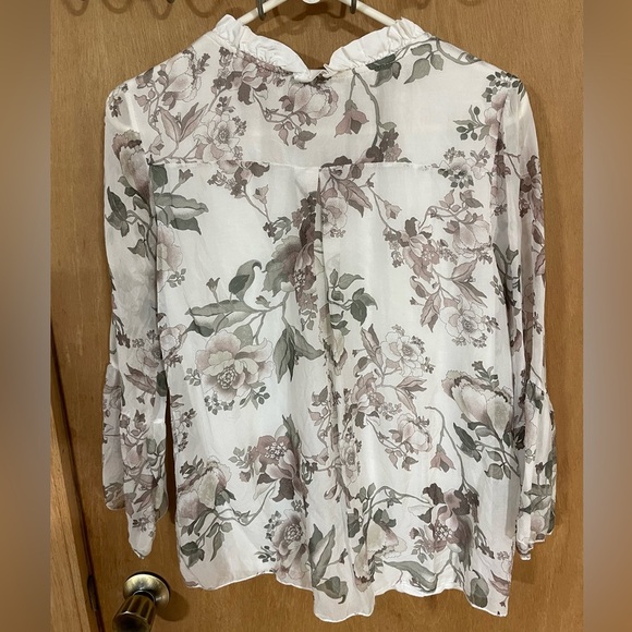 #107-ANGELA MODA-Made In Italy Pure Silk Floral Ruffle LongSleeve Blouse - Picture 2 of 5